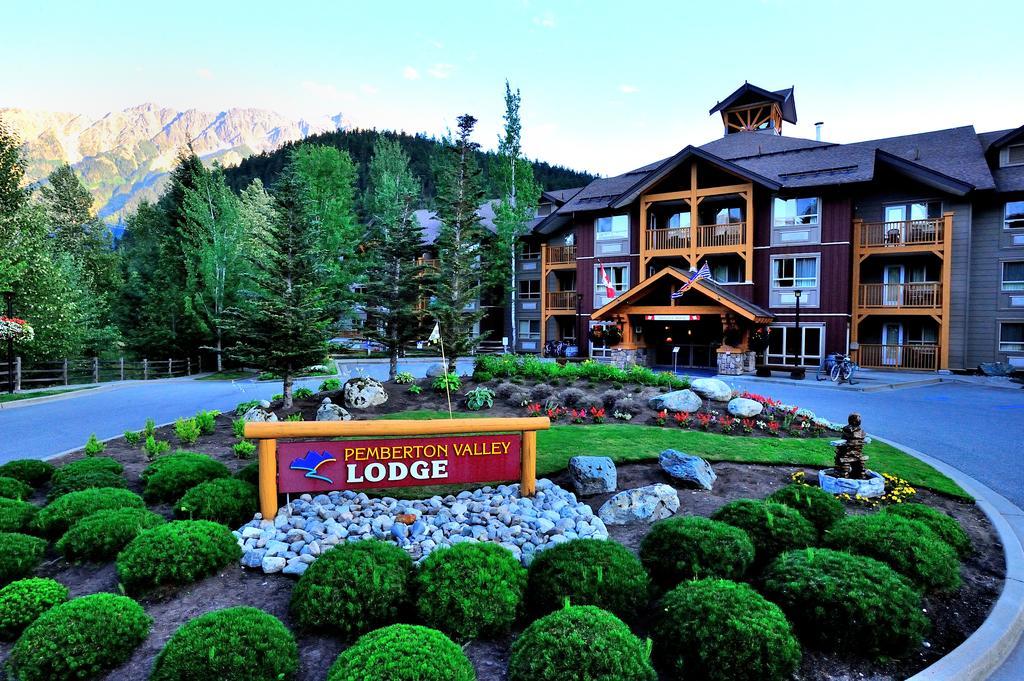 Pemberton Valley Lodge Extérieur photo