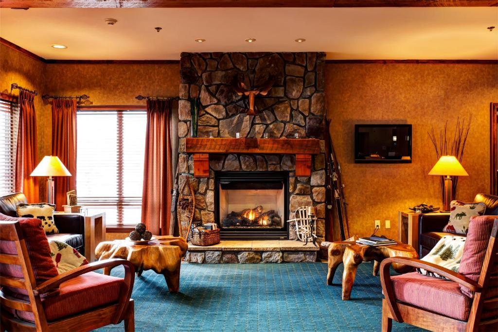 Pemberton Valley Lodge Extérieur photo