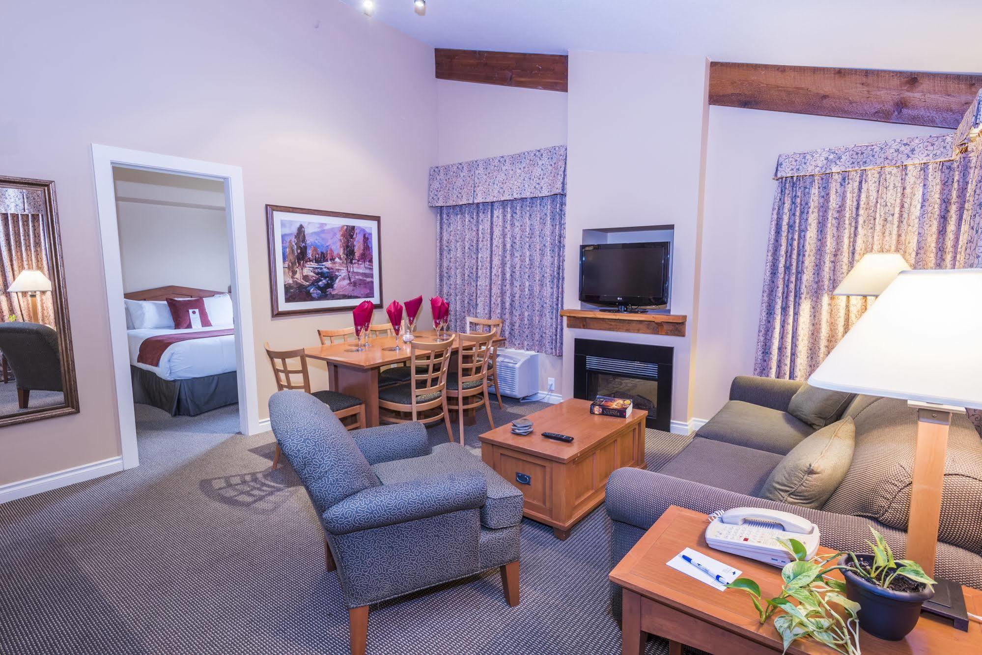 Pemberton Valley Lodge Extérieur photo