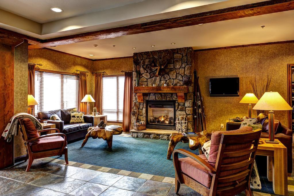 Pemberton Valley Lodge Extérieur photo
